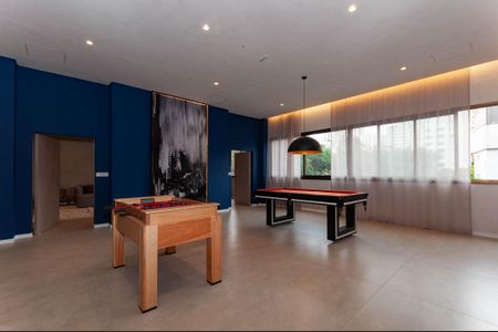 Apartamento à venda com 261m², 4 quartos e 3 vagas Apartamento à venda com 261m², 4 quartos e 3 vagasÁrea Comum - Salão de Jogos