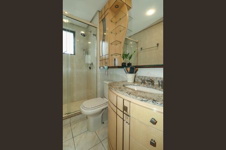 Apartamento à venda com 121m², 2 quartos e 2 vagasBanheiro do Quarto 1