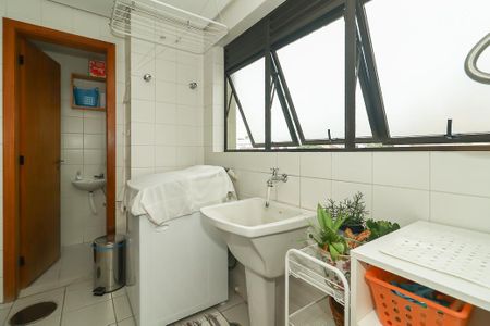 Apartamento à venda com 121m², 2 quartos e 2 vagasÁrea de Serviço