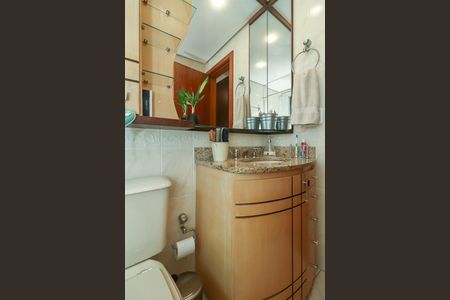 Apartamento à venda com 121m², 2 quartos e 2 vagasBanheiro do Quarto 1