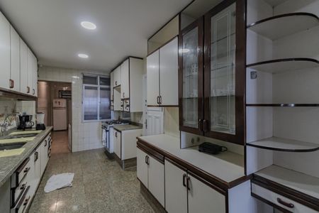Apartamento para alugar com 265m², 4 quartos e 1 vagaCozinha