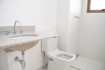 Apartamento à venda com 144m², 3 quartos e sem vagaBanheiro da Suíte 1