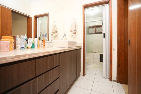 Apartamento à venda com 100m², 3 quartos e 1 vagaBanheiro da Suíte