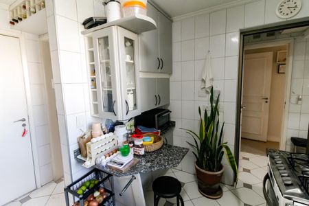 Apartamento à venda com 108m², 3 quartos e 2 vagas Apartamento à venda com 108m², 3 quartos e 2 vagasCozinha - Armários