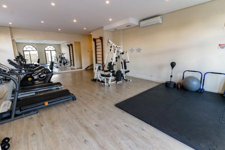 Apartamento à venda com 108m², 3 quartos e 2 vagas Apartamento à venda com 108m², 3 quartos e 2 vagasÁrea comum - Academia