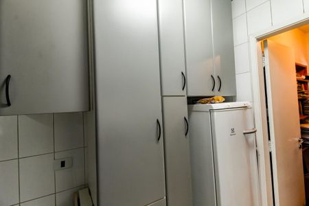 Apartamento à venda com 108m², 3 quartos e 2 vagas Apartamento à venda com 108m², 3 quartos e 2 vagasÁrea de Serviço