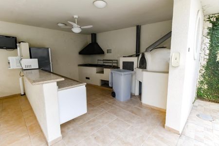 Apartamento à venda com 108m², 3 quartos e 2 vagas Apartamento à venda com 108m², 3 quartos e 2 vagasÁrea comum - Churrasqueira 2