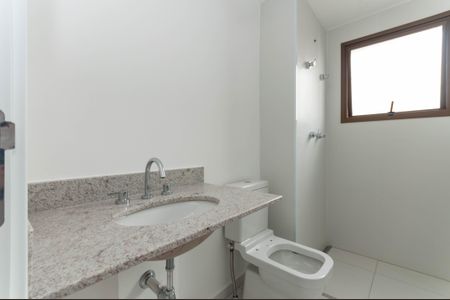 Apartamento à venda com 144m², 3 quartos e 3 vagas Apartamento à venda com 144m², 3 quartos e 3 vagasBanheiro da Suíte 1