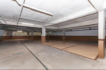 Apartamento à venda com 144m², 3 quartos e 3 vagas Apartamento à venda com 144m², 3 quartos e 3 vagasÁrea comum - Garagem
