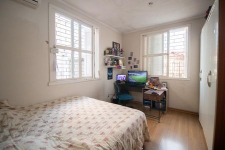 Casa à venda com 160m², 4 quartos e 2 vagas Casa à venda com 160m², 4 quartos e 2 vagasSuíte 1