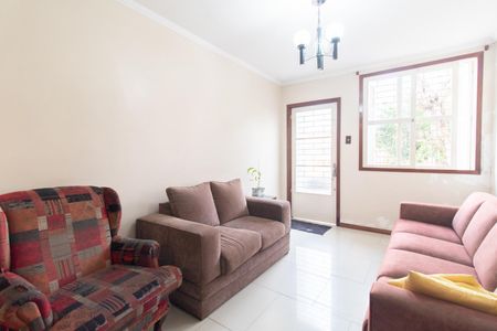 Casa à venda com 160m², 4 quartos e 2 vagas Casa à venda com 160m², 4 quartos e 2 vagasSala