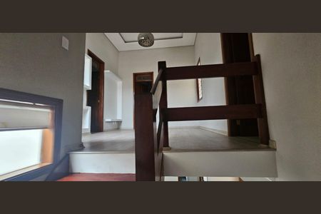 Casa à venda com 234m², 4 quartos e 4 vagas Casa à venda com 234m², 4 quartos e 4 vagasSala