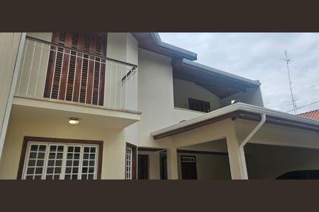 Casa à venda com 234m², 4 quartos e 4 vagas Casa à venda com 234m², 4 quartos e 4 vagasÁrea Externa