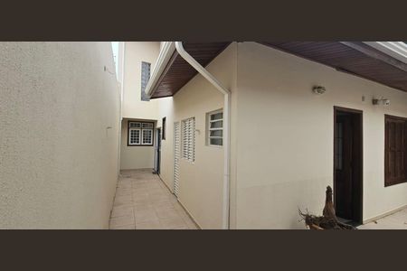 Casa à venda com 234m², 4 quartos e 4 vagas Casa à venda com 234m², 4 quartos e 4 vagasÁrea Externa