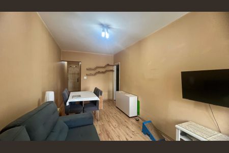 Apartamento à venda com 71m², 2 quartos e sem vagaSala