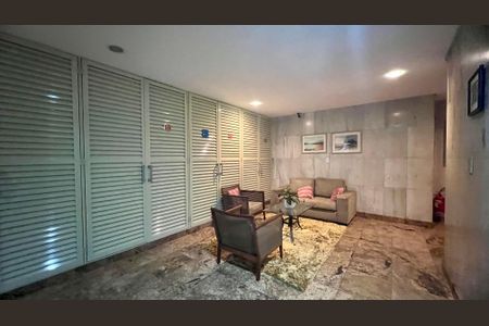 Apartamento à venda com 71m², 2 quartos e sem vagaHall de entrada