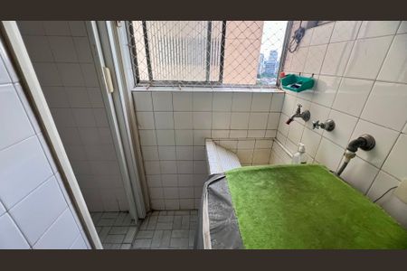 Apartamento à venda com 71m², 2 quartos e sem vagaÁrea de Serviço