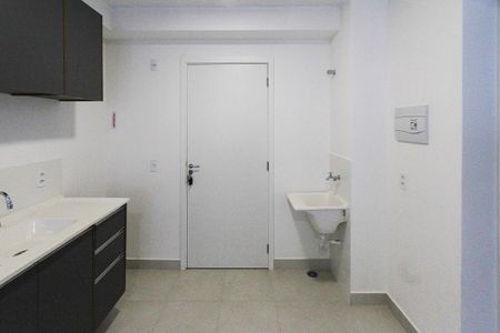 Apartamento à venda com 32m², 2 quartos e sem vaga Apartamento à venda com 32m², 2 quartos e sem vagaSala/Cozinha