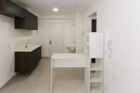 Apartamento à venda com 32m², 2 quartos e sem vaga Apartamento à venda com 32m², 2 quartos e sem vagaSala/Cozinha