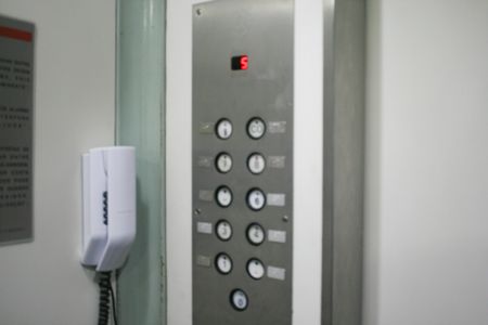 Apartamento para alugar com 52m², 1 quarto e 1 vagaElevador