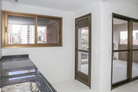 Apartamento à venda com 144m², 3 quartos e 3 vagasCozinha e Área de Serviço