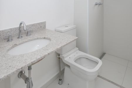 Apartamento à venda com 144m², 3 quartos e 3 vagasBanheiro da Suíte 2