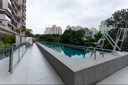 Apartamento à venda com 144m², 3 quartos e 3 vagas Apartamento à venda com 144m², 3 quartos e 3 vagasPiscina