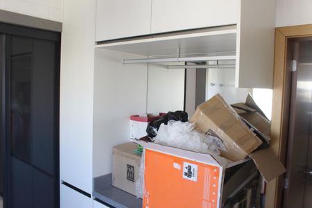 Apartamento à venda com 256m², 4 quartos e 6 vagasÁrea de Serviço