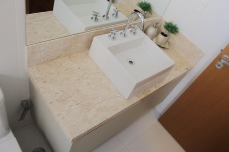 Apartamento à venda com 256m², 4 quartos e 6 vagasBanheiro da Suíte 3