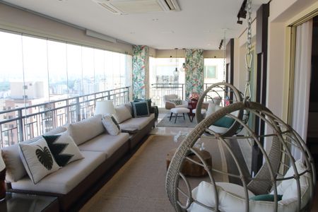 Apartamento à venda com 256m², 4 quartos e 6 vagasVaranda gourmet