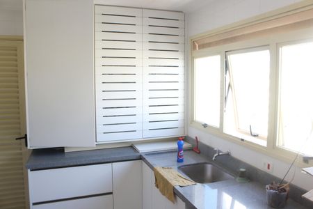 Apartamento à venda com 256m², 4 quartos e 6 vagasÁrea de Serviço