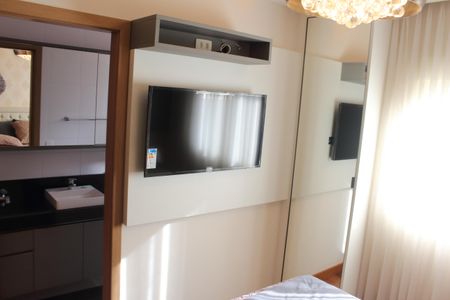 Apartamento à venda com 256m², 4 quartos e 6 vagasSuíte 2