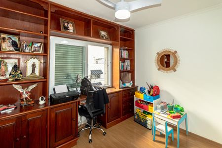 Apartamento à venda com 96m², 3 quartos e 1 vagaQuarto