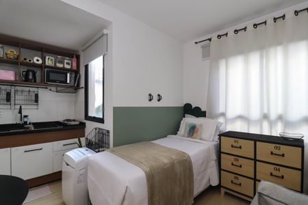 Studio para alugar com 27m², 1 quarto e sem vagaSala/Quarto