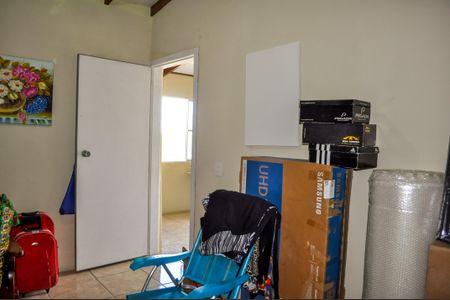 Casa à venda com 180m², 2 quartos e 2 vagas Casa à venda com 180m², 2 quartos e 2 vagasQuarto 2