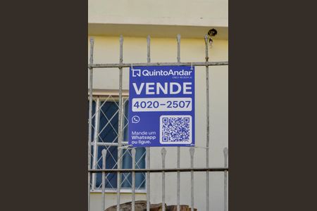 Casa à venda com 180m², 2 quartos e 2 vagas Casa à venda com 180m², 2 quartos e 2 vagasPlaquinha