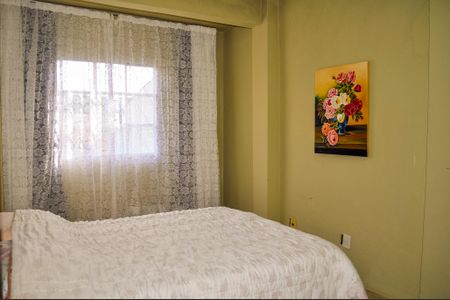 Casa à venda com 180m², 2 quartos e 2 vagas Casa à venda com 180m², 2 quartos e 2 vagasQuarto 1