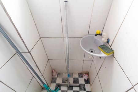 Casa à venda com 35m², 2 quartos e 1 vaga Casa à venda com 35m², 2 quartos e 1 vagaBanheiro