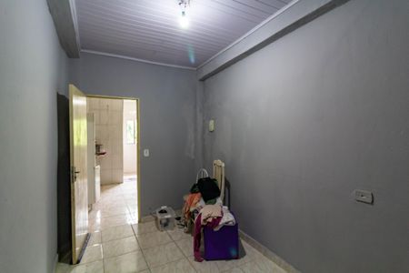 Casa à venda com 35m², 2 quartos e 1 vaga Casa à venda com 35m², 2 quartos e 1 vagaQuarto