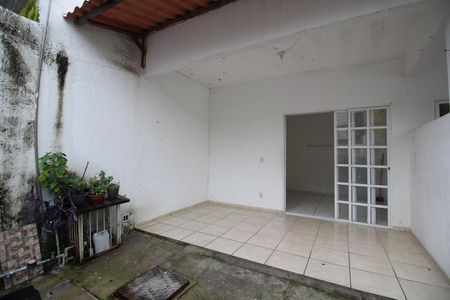 Casa de condomínio para alugar com 80m², 2 quartos e 1 vagaGaragem