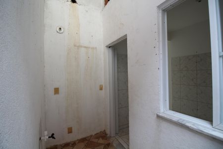 Casa de condomínio para alugar com 80m², 2 quartos e 1 vagaÁrea de Serviço