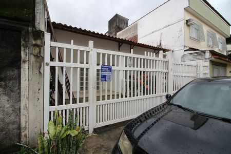 Casa de condomínio para alugar com 80m², 2 quartos e 1 vagaFachada
