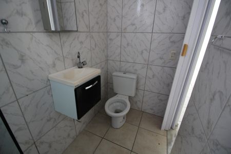 Casa de condomínio para alugar com 80m², 2 quartos e 1 vagaBanheiro Social