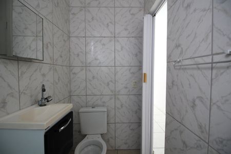 Casa de condomínio para alugar com 80m², 2 quartos e 1 vagaBanheiro Social