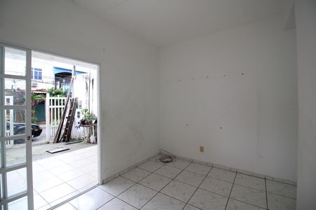 Casa de condomínio para alugar com 80m², 2 quartos e 1 vagaSala