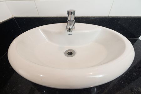 Casa à venda com 280m², 3 quartos e 2 vagasBanheiro Suíte 1