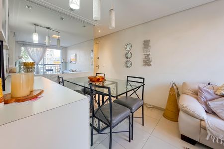 Apartamento à venda com 65m², 3 quartos e 1 vagaSala