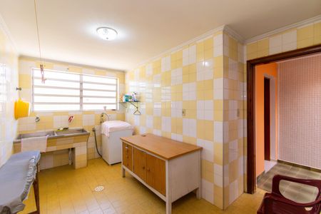 Casa à venda com 280m², 3 quartos e 5 vagasÁrea de Serviço