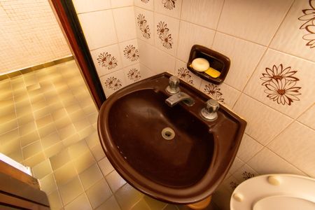 Casa à venda com 280m², 3 quartos e 5 vagasBanheiro de serviço