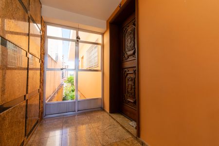 Casa à venda com 280m², 3 quartos e 5 vagasEntrada